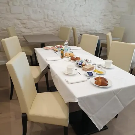 Boutique Castiglione Del 4* 拉戈堡